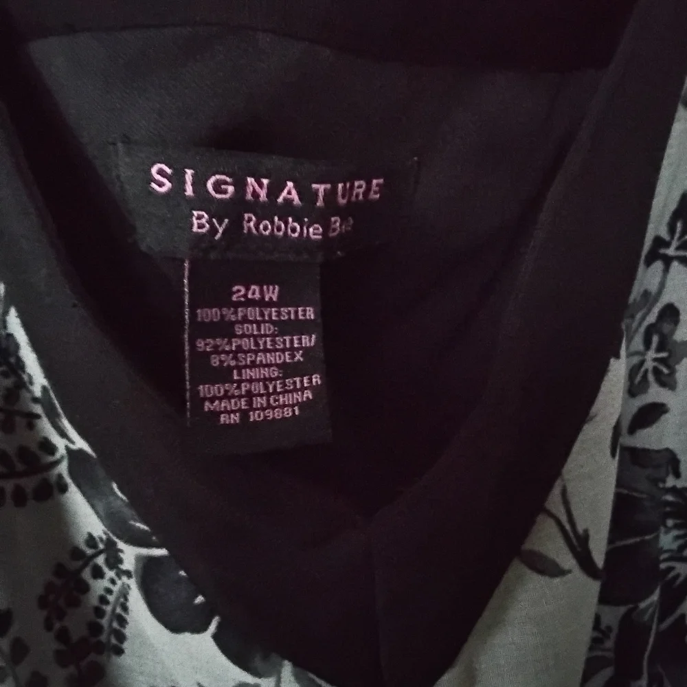 Signature by Robbie Bee Monochrome Floral Dress